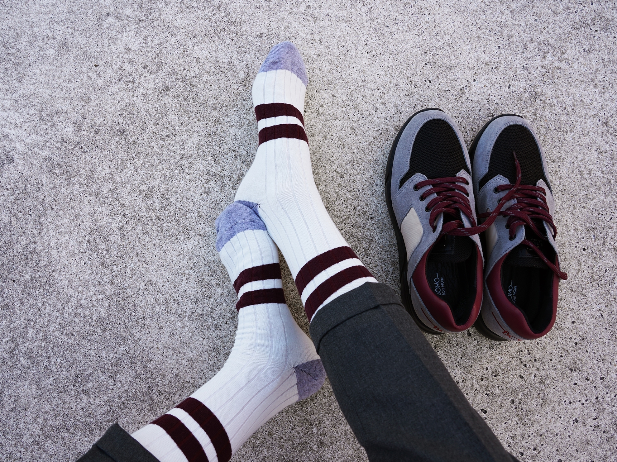 Picture of Double Stripes Canalé White/Burgundy